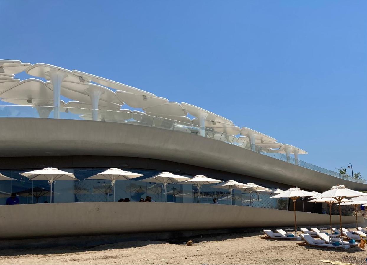 Sun Julz Apartments On The Beach Paphos Extérieur photo
