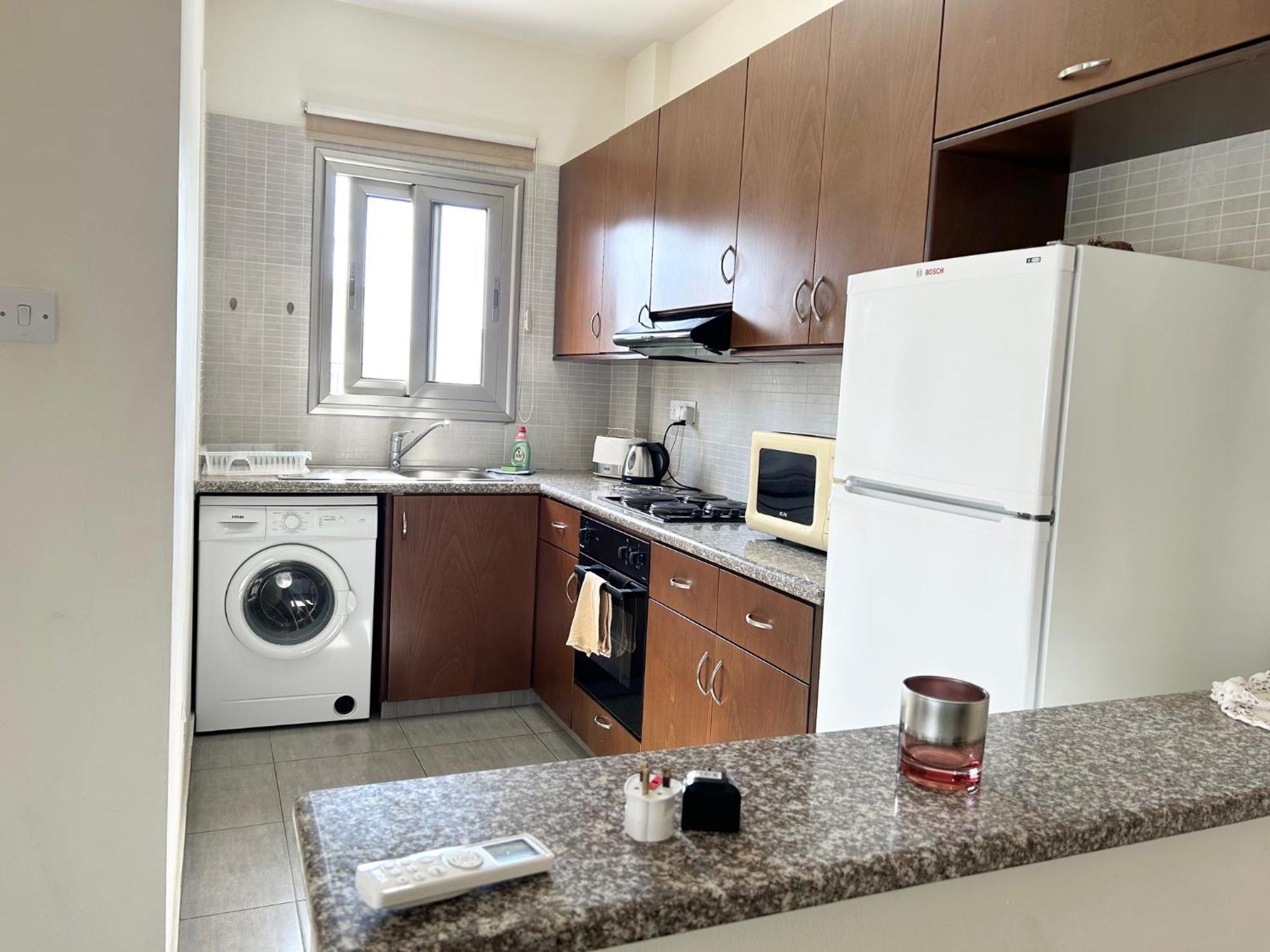 Sun Julz Apartments On The Beach Paphos Extérieur photo