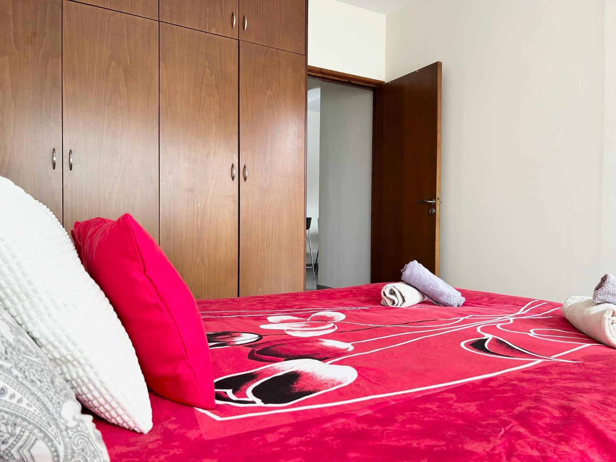 Sun Julz Apartments On The Beach Paphos Extérieur photo