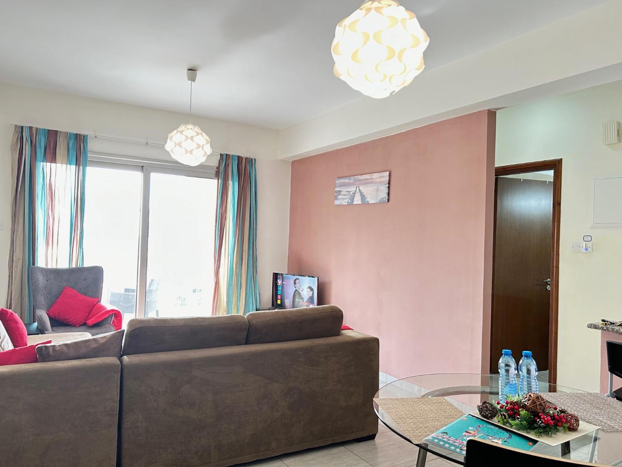 Sun Julz Apartments On The Beach Paphos Extérieur photo